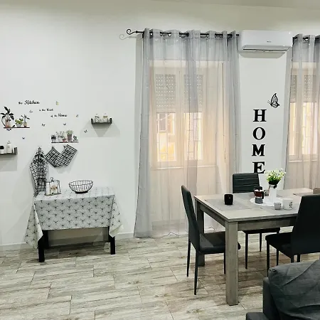 The Nicole's House * Νάπολη